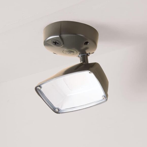 HALO FSL Single Head Outdoor Integrated LED Flood Light with Dusk to Dawn Bronze - Picture 3 of 3